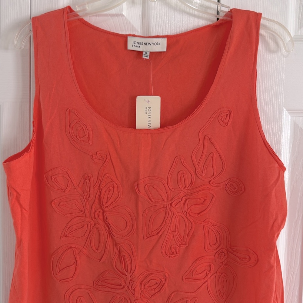 NWT Jones of New York Sport Women's Coral Tank Top w/Embroidered Floral Appliqué
